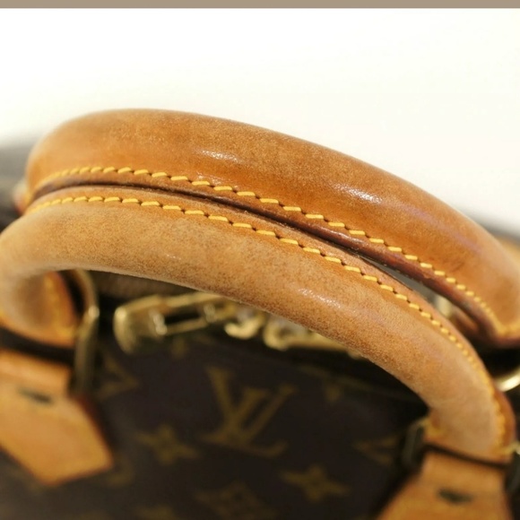 Authentic Louis Vuitton Alma - Picture 4 of 8